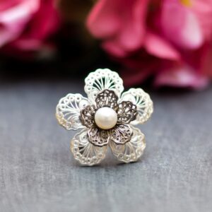 Camelia Silver Finger Ring