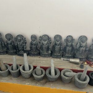 Miniature statues and Hand grinders for spices