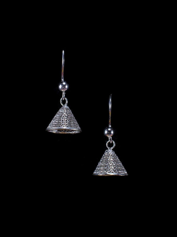 Conical Crescendo