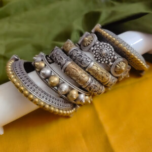 DEVSENA Two Tone Bangles Set of 6 pc