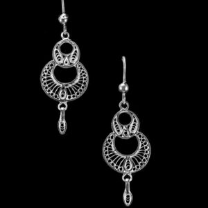 Elegant danglers