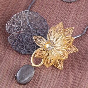 Fleur-de-Lotus-Ren Handcrafted Silver Necklace