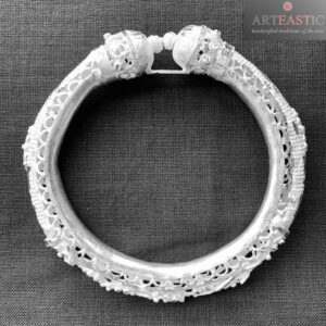 Gajra 4 - Thick Silver Filigree bangle