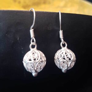 Globulets - Silver Filigree earrings