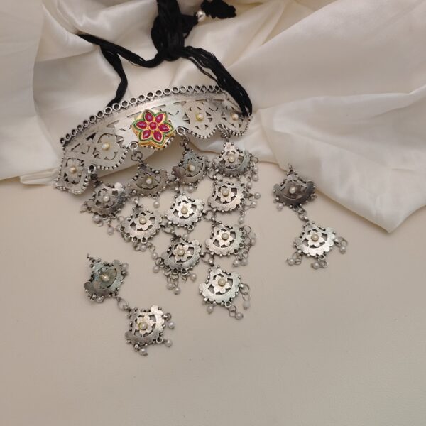 HRISHA Choker Necklace Earrings Set - Image 3