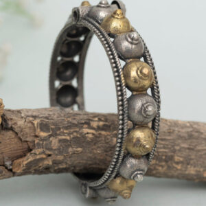 Kujaa Oxdised Bracelet