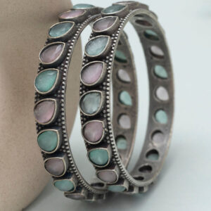 Lavansha Bangles