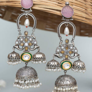 Maitreyi long Earrings