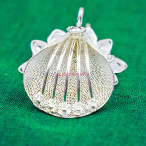 Medium Patti Dhatura Pendant