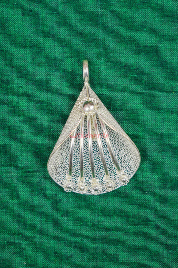Medium Patti Dhatura Pendant - Image 2