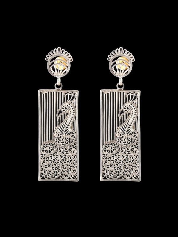 Morni Earrings and Pendant Set - Image 4