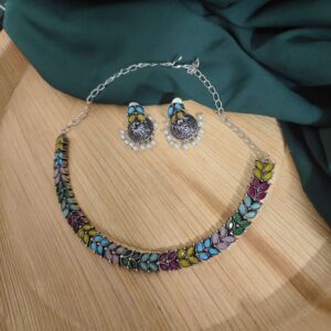 NAVYA Stone Choker Necklace Earrings Set