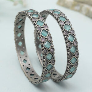 Nidhidra stone Bangles