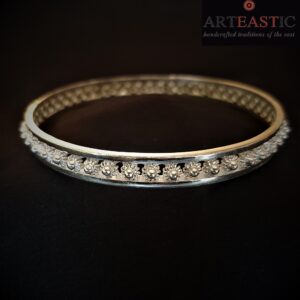 Night Jasmine - Silver filigree bangle with fine intricate floral design