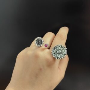Oxidised Adjustable Finger Ring-4