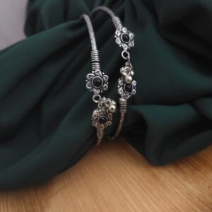 Oxidised Flower Foot Kada-3