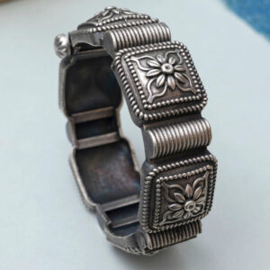Priyangada Silver Oxidised Bracelet
