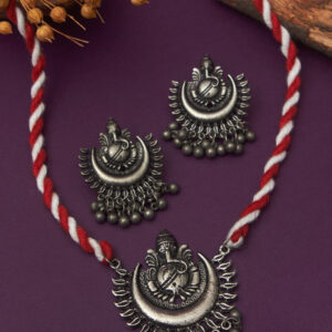 Raayini oxidised necklace set