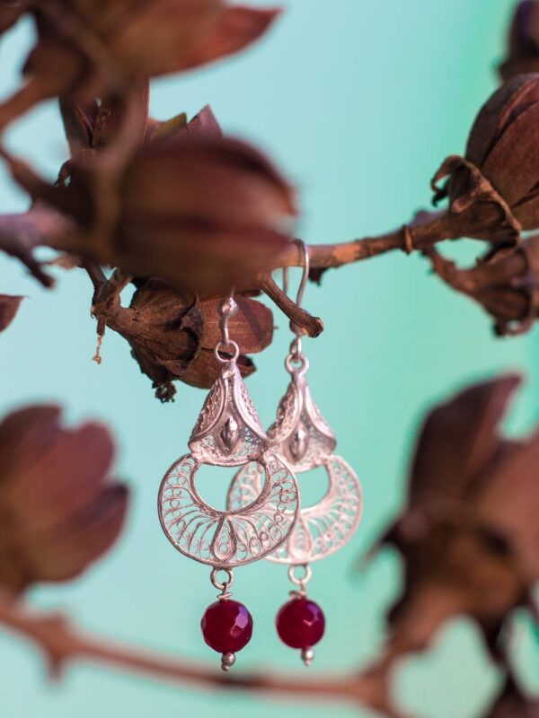 Red Dangles - Image 2