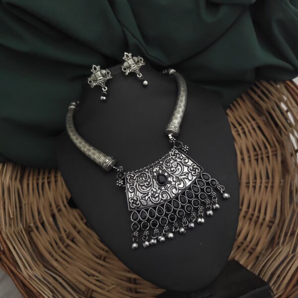 SHIPRA Oxidised Hasli Necklace Earrings Set - Image 2