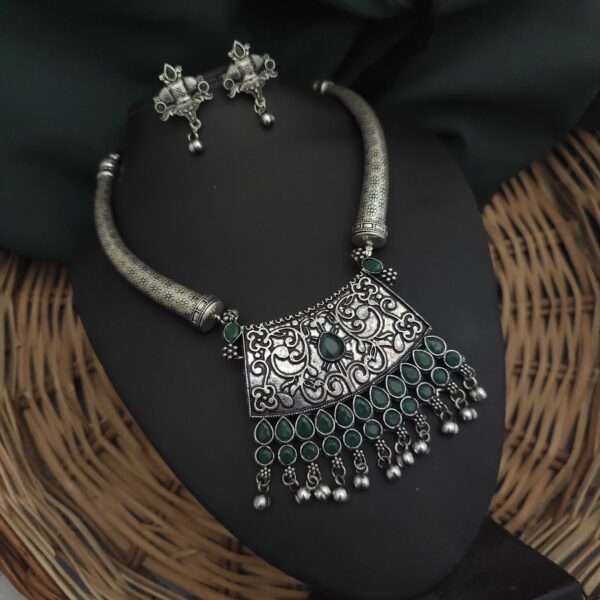 SHIPRA Oxidised Hasli Necklace Earrings Set - Image 8
