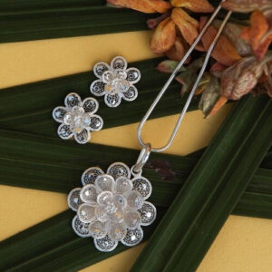 Silver Linings Floral Magic Silver Filigree Handmade Pendant Set