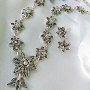 Silver Linings Periwinkle Silver Filigree Necklace Set