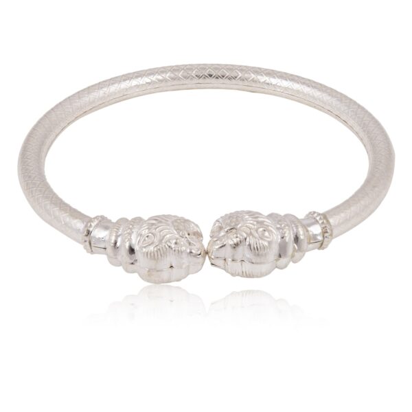 Singhamukhi stripes - Silver Filigree Kangan