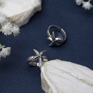 Star oxidised Toe Ring