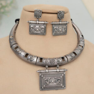 Sweena Hasli set