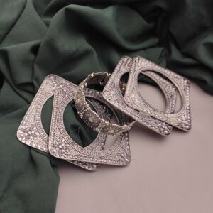 Tanu Oxidised bangles set of 5 pc