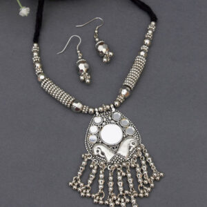 Tanveet mirror necklace