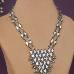 Tasnuma mirror necklace
