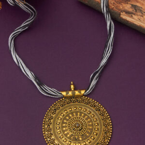 Yogita pendant necklace