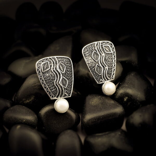 Zeina Filigree Work Silver Earrings