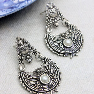 White stone chandbali